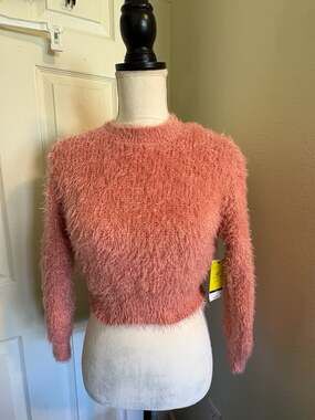 Volcom Girls Fuzzy Eyelash Knit Crew Neck Cropped Sweater Size 4